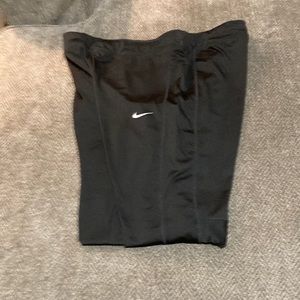 Black Nike dry fit, running leggins